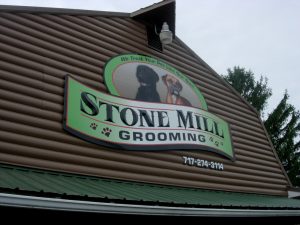 stone-mill-grooming-sign-2