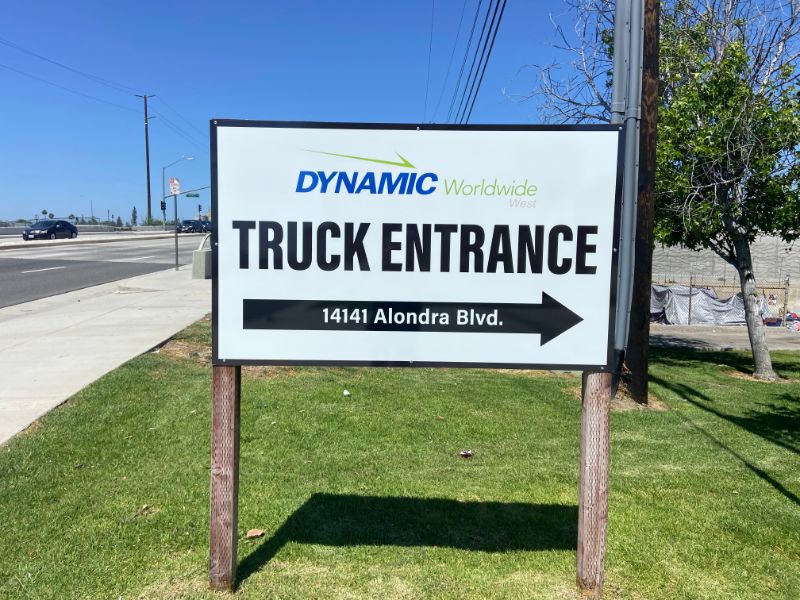 signs and graphics for warehouse and distribution companies in Los Angeles CA