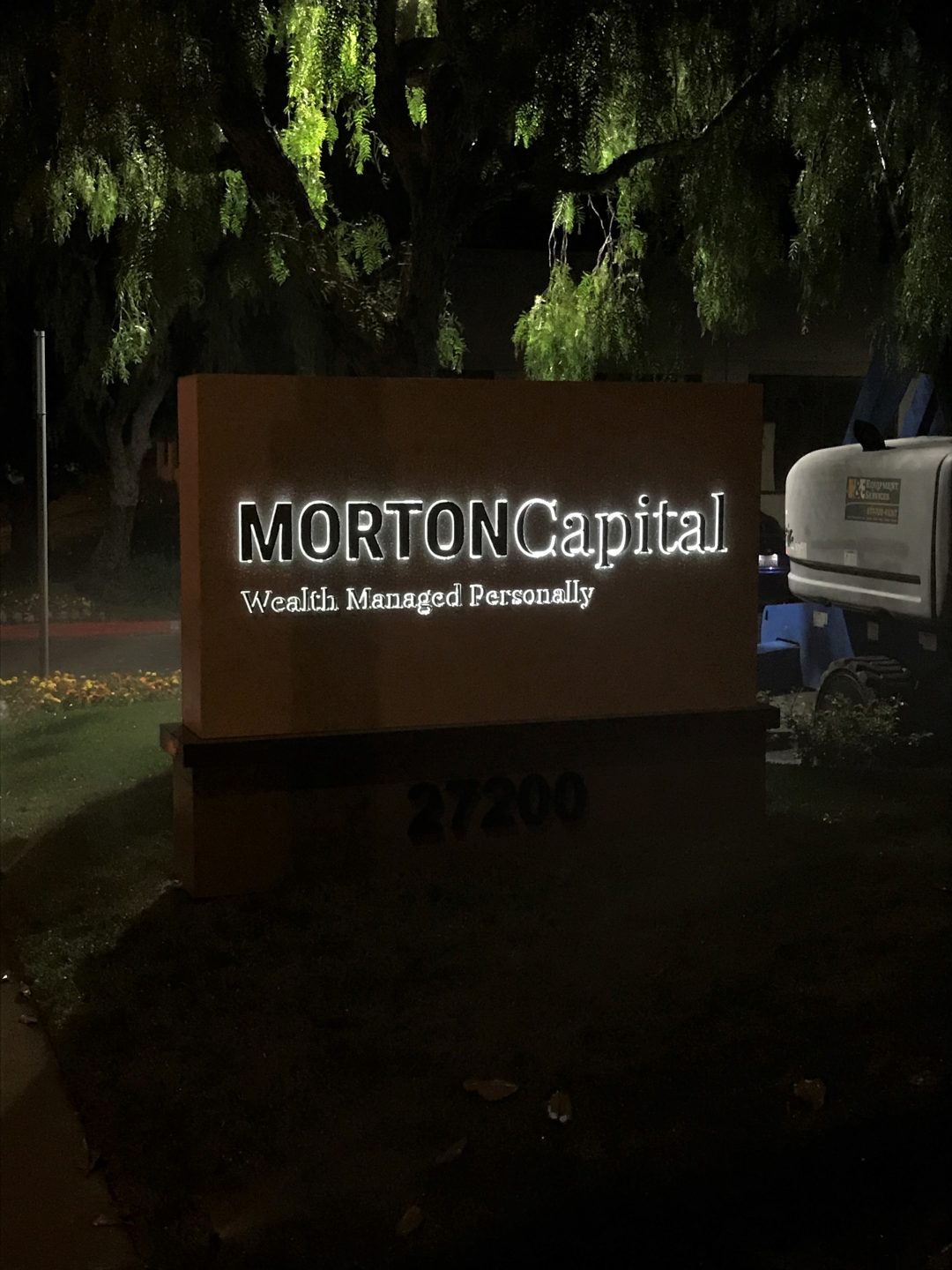 Calabasas, CA Illuminated Letter Signs for Wealth Advisors Calabasas, CA Illuminated Letter Signs for Wealth Advisors