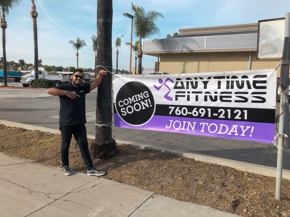 Fitness center signage in Vista CA