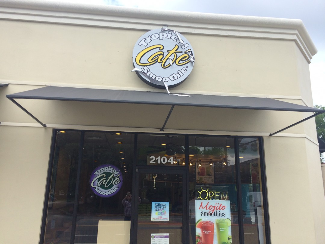 Orlando Tropical Smoothie Receives a “Signage Facelift”! Orlando, FL